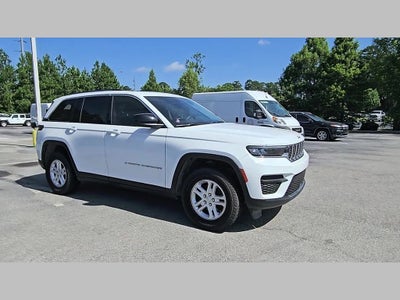 2023 Jeep Grand Cherokee Laredo 4x4