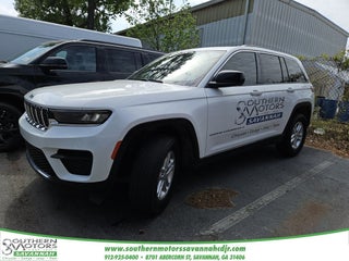 2023 Jeep Grand Cherokee Laredo 4x4