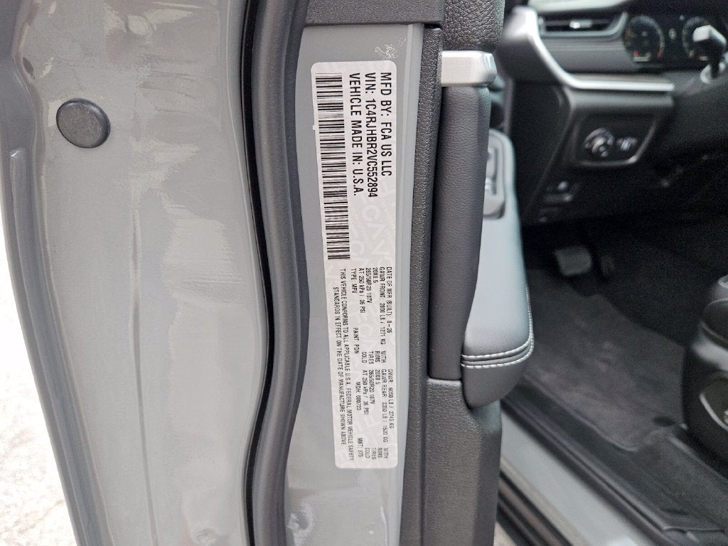2027 Jeep Grand Cherokee GRAND CHEROKEE LIMITED 4X4