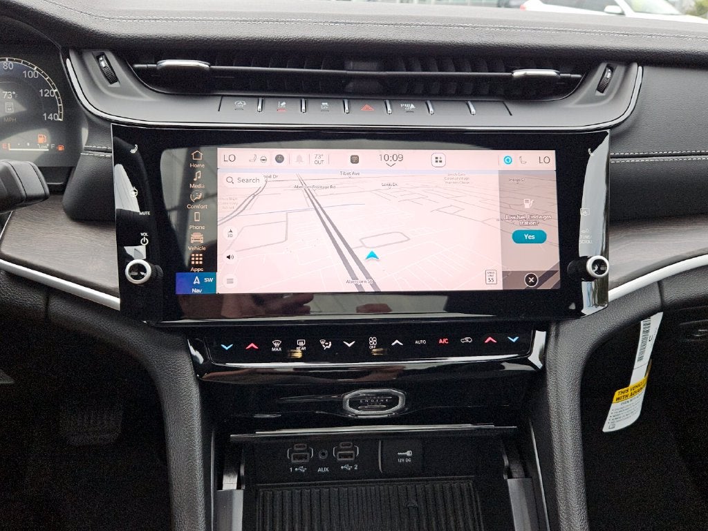 2027 Jeep Grand Cherokee GRAND CHEROKEE LIMITED 4X4