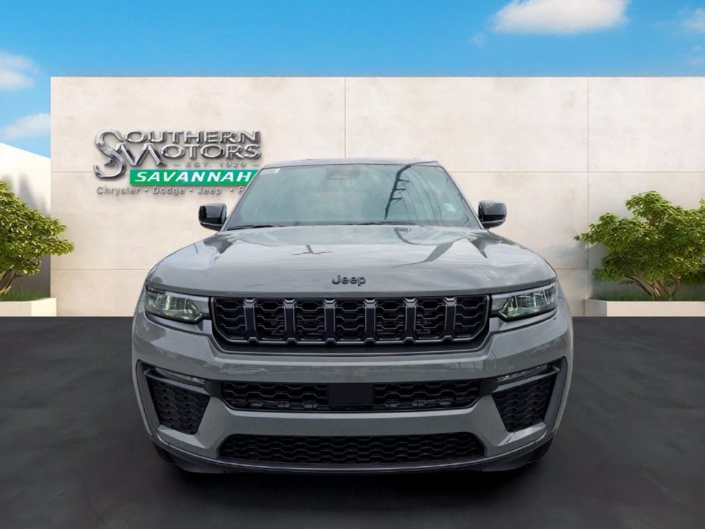 2027 Jeep Grand Cherokee GRAND CHEROKEE LIMITED 4X4