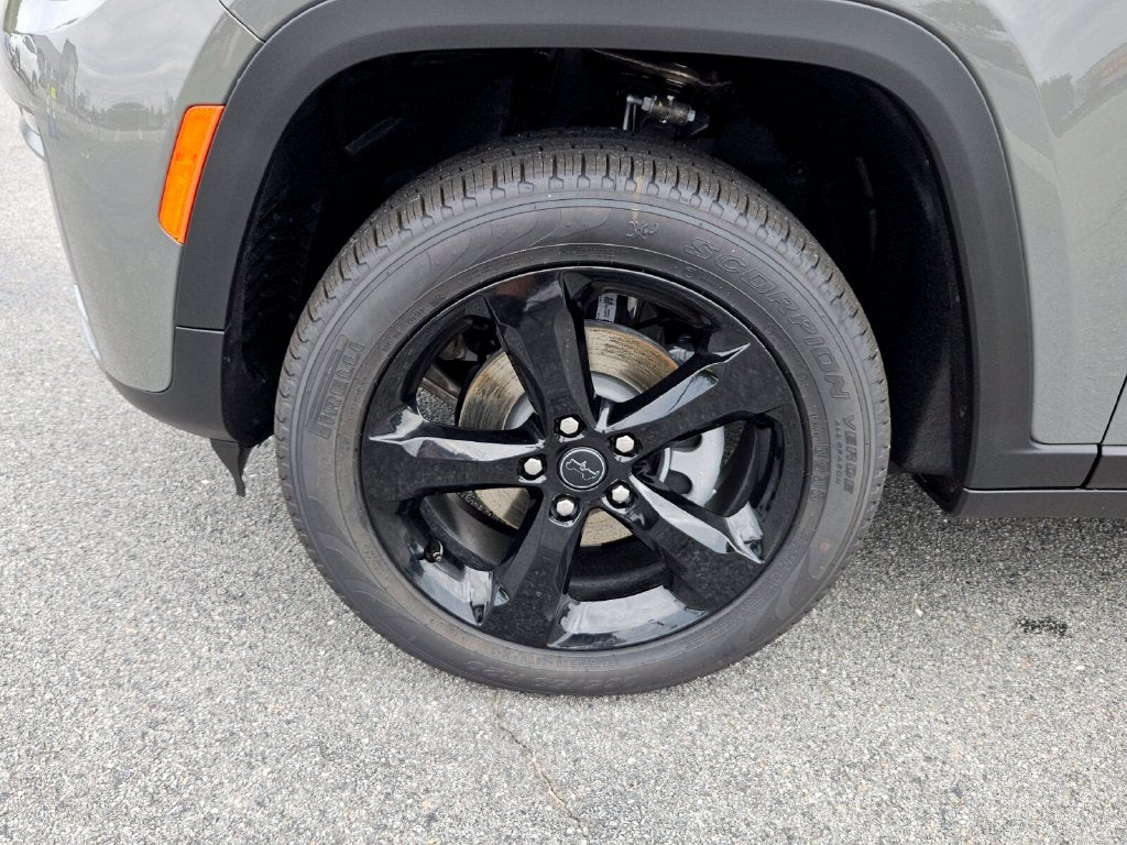 2027 Jeep Grand Cherokee GRAND CHEROKEE LIMITED 4X4