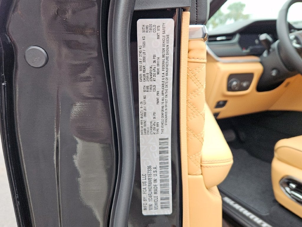 2027 Jeep Grand Cherokee GRAND CHEROKEE SUMMIT 4X4