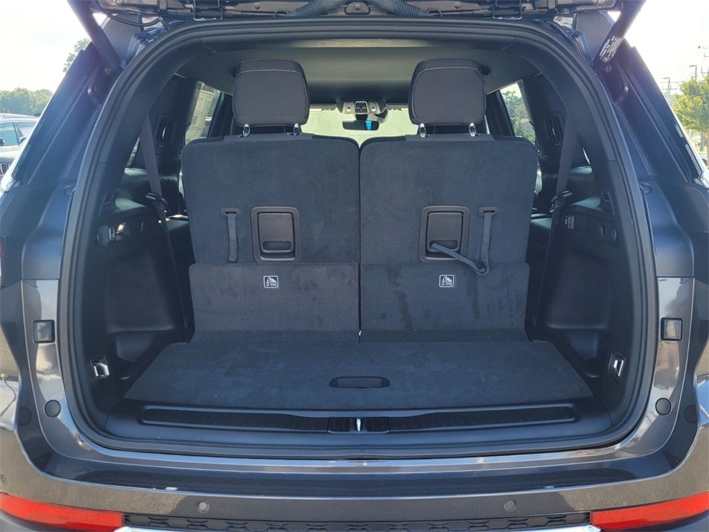 2025 Jeep Grand Cherokee GRAND CHEROKEE L LAREDO 4X2