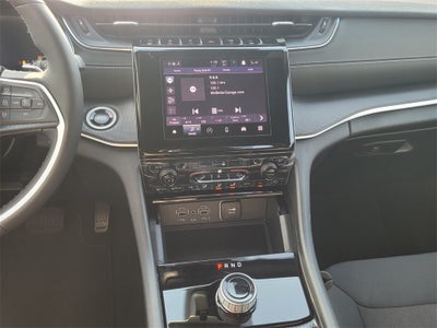 2025 Jeep Grand Cherokee GRAND CHEROKEE L LAREDO 4X2