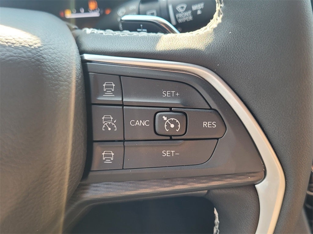 2025 Jeep Grand Cherokee GRAND CHEROKEE L LAREDO 4X2