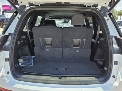 2025 Jeep Grand Cherokee GRAND CHEROKEE L LAREDO 4X2