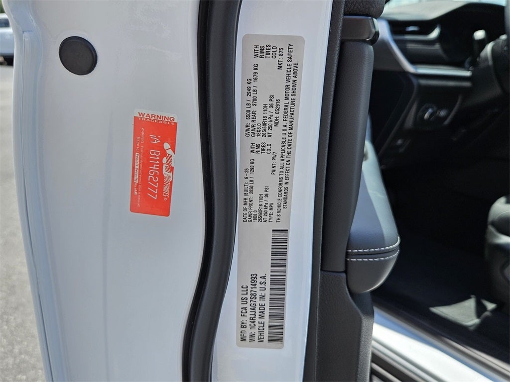 2025 Jeep Grand Cherokee GRAND CHEROKEE L LAREDO 4X2