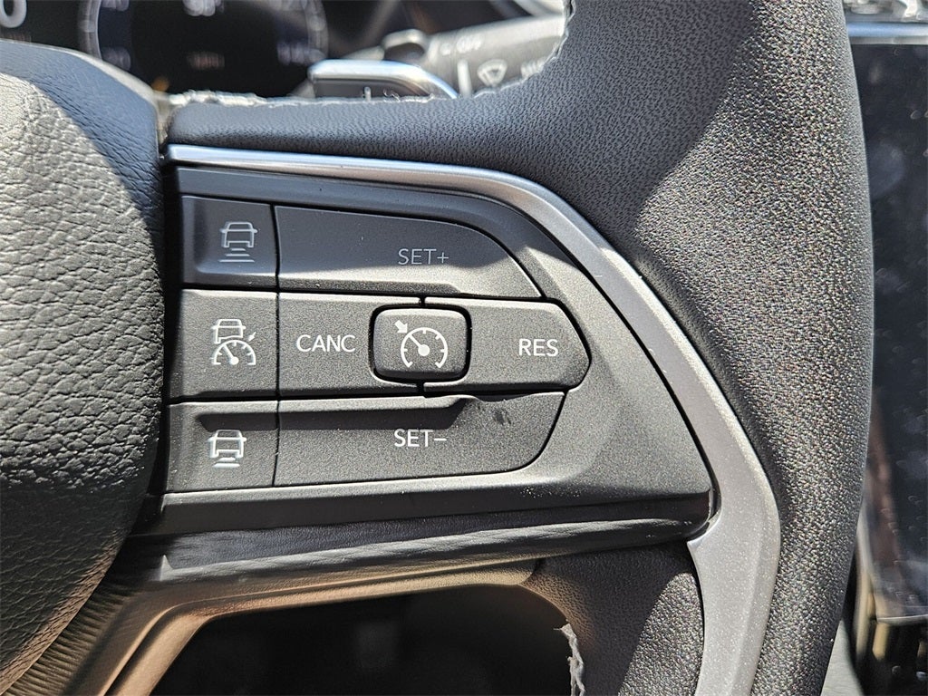 2025 Jeep Grand Cherokee GRAND CHEROKEE L LAREDO 4X2