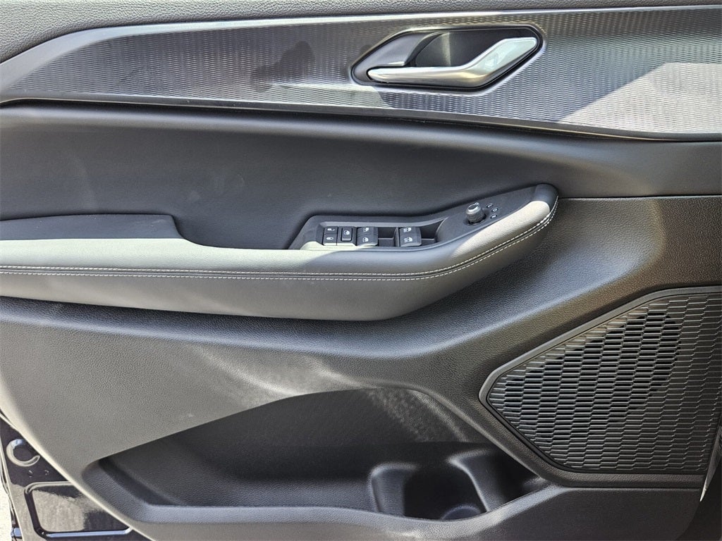 2025 Jeep Grand Cherokee GRAND CHEROKEE L LAREDO 4X2