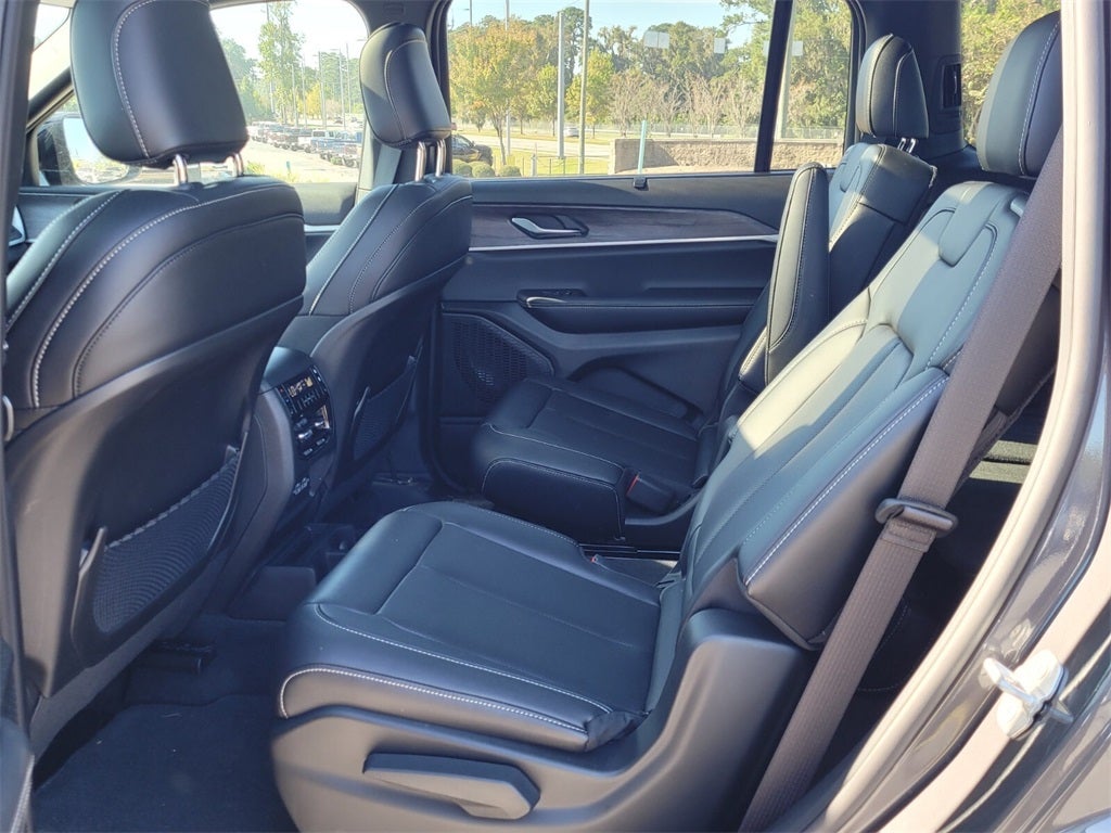 2025 Jeep Grand Cherokee GRAND CHEROKEE L LIMITED 4X2