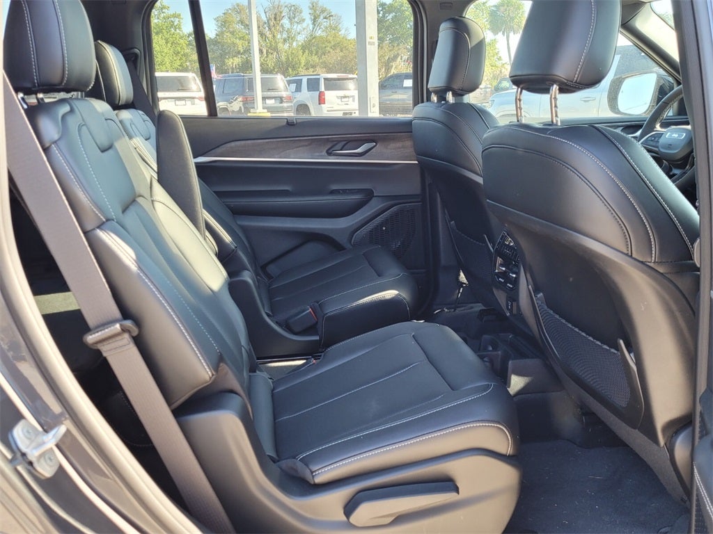 2025 Jeep Grand Cherokee GRAND CHEROKEE L LIMITED 4X2