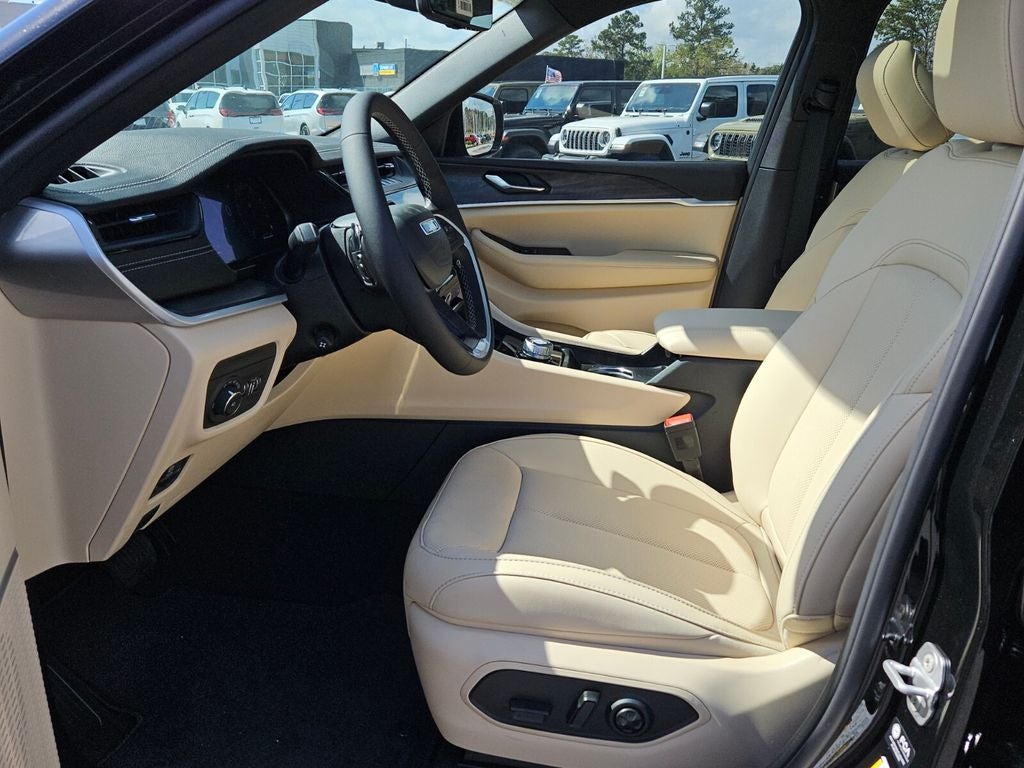 2026 Jeep Grand Cherokee GRAND CHEROKEE L LIMITED 4X2