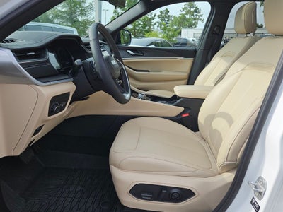 2025 Jeep Grand Cherokee L Limited 4x4