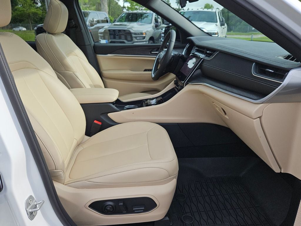 2025 Jeep Grand Cherokee L Limited 4x4