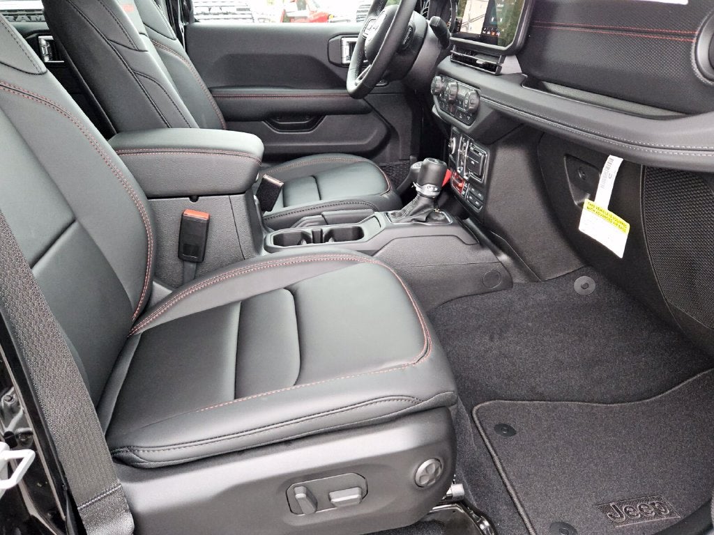 2027 Jeep Wrangler WRANGLER 4-DOOR RUBICON