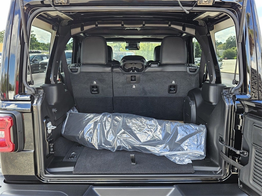 2025 Jeep Wrangler WRANGLER 4-DOOR RUBICON 392