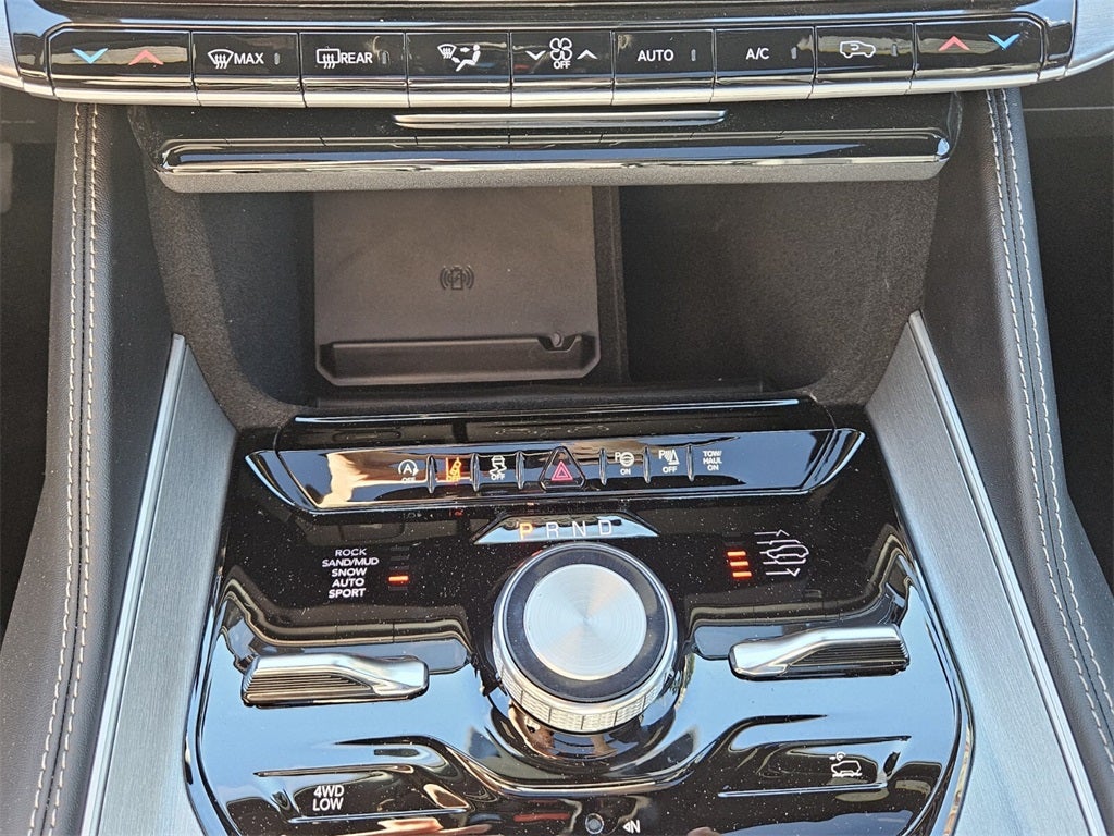 2025 Jeep Wagoneer WAGONEER OVERLAND 4X4