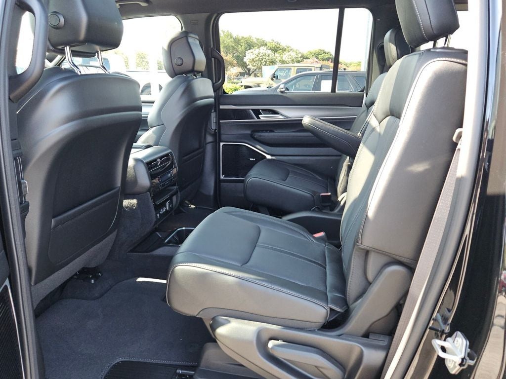 2026 Jeep Grand Wagoneer GRAND WAGONEER LIMITED ALTITUDE 4X4