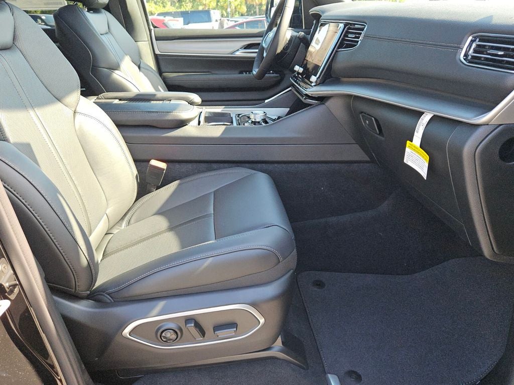 2026 Jeep Grand Wagoneer GRAND WAGONEER LIMITED ALTITUDE 4X4