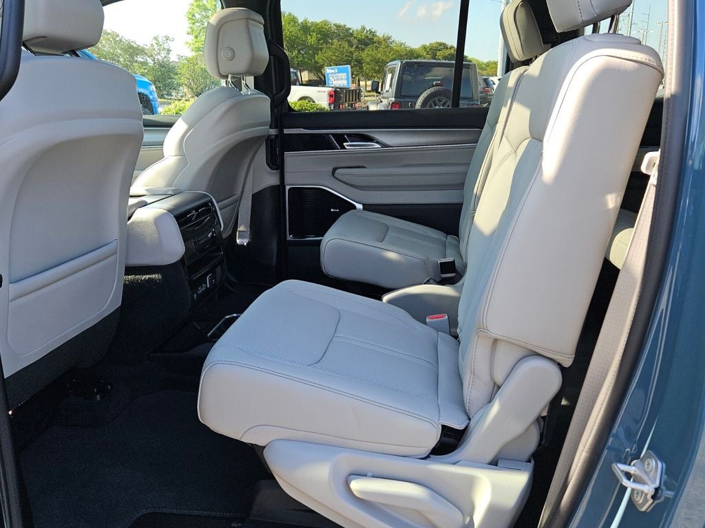 2026 Jeep Grand Wagoneer GRAND WAGONEER LIMITED ALTITUDE 4X4
