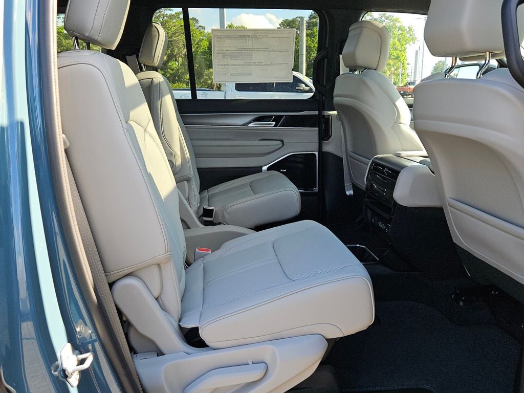 2026 Jeep Grand Wagoneer GRAND WAGONEER LIMITED ALTITUDE 4X4