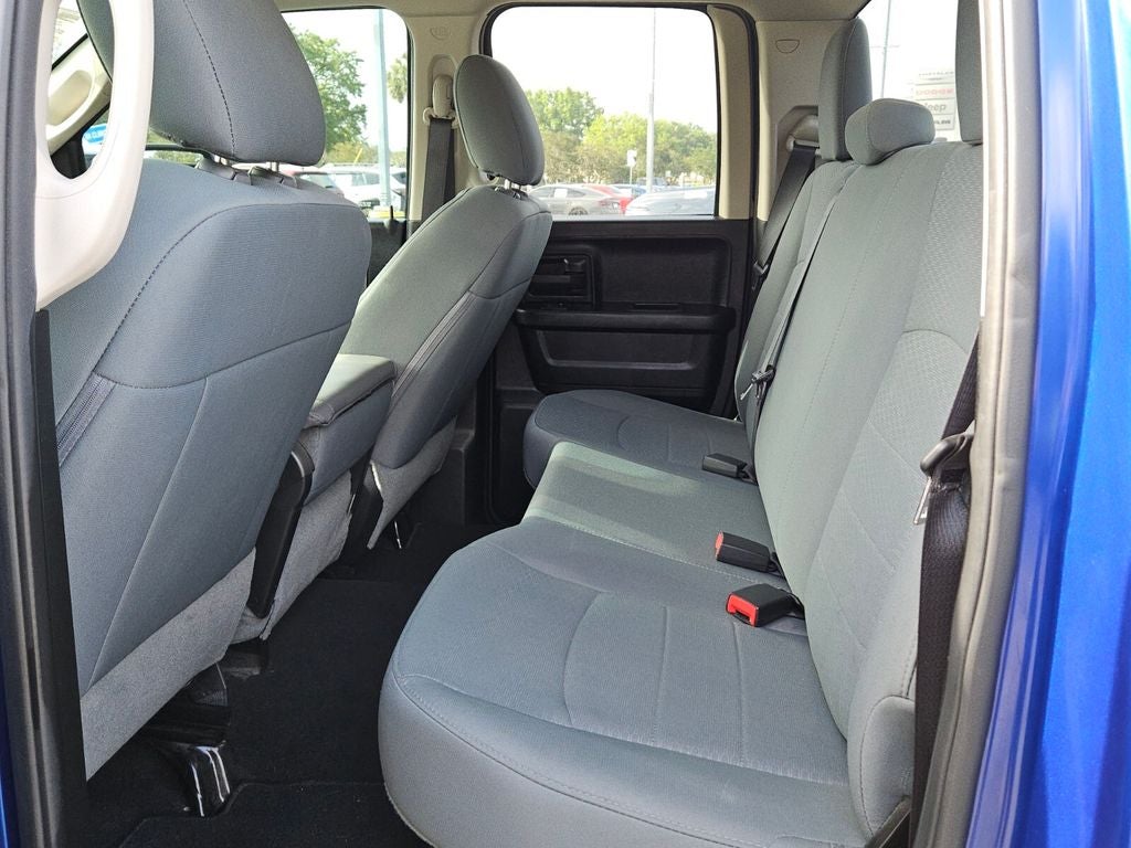 2018 RAM 1500 Express Quad Cab 4x2 6'4' Box