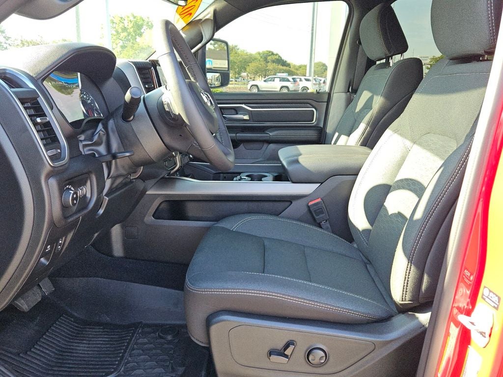 2025 RAM 1500 Big Horn Crew Cab 4x2 5'7' Box