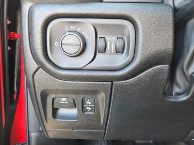 2025 RAM 1500 Big Horn Crew Cab 4x2 5'7' Box