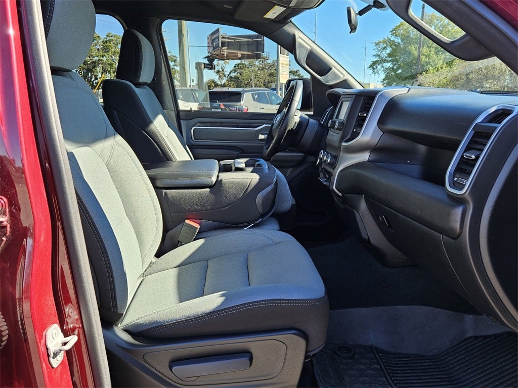 2022 RAM 1500 Big Horn Crew Cab 4x4 5'7' Box