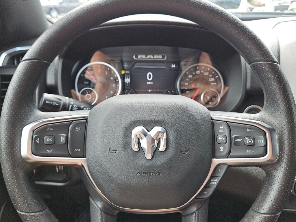 2026 RAM Ram 1500 RAM 1500 EXPRESS CREW CAB 4X4 5'7' BOX