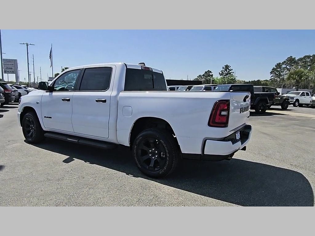 2026 RAM Ram 1500 RAM 1500 EXPRESS CREW CAB 4X4 5'7' BOX
