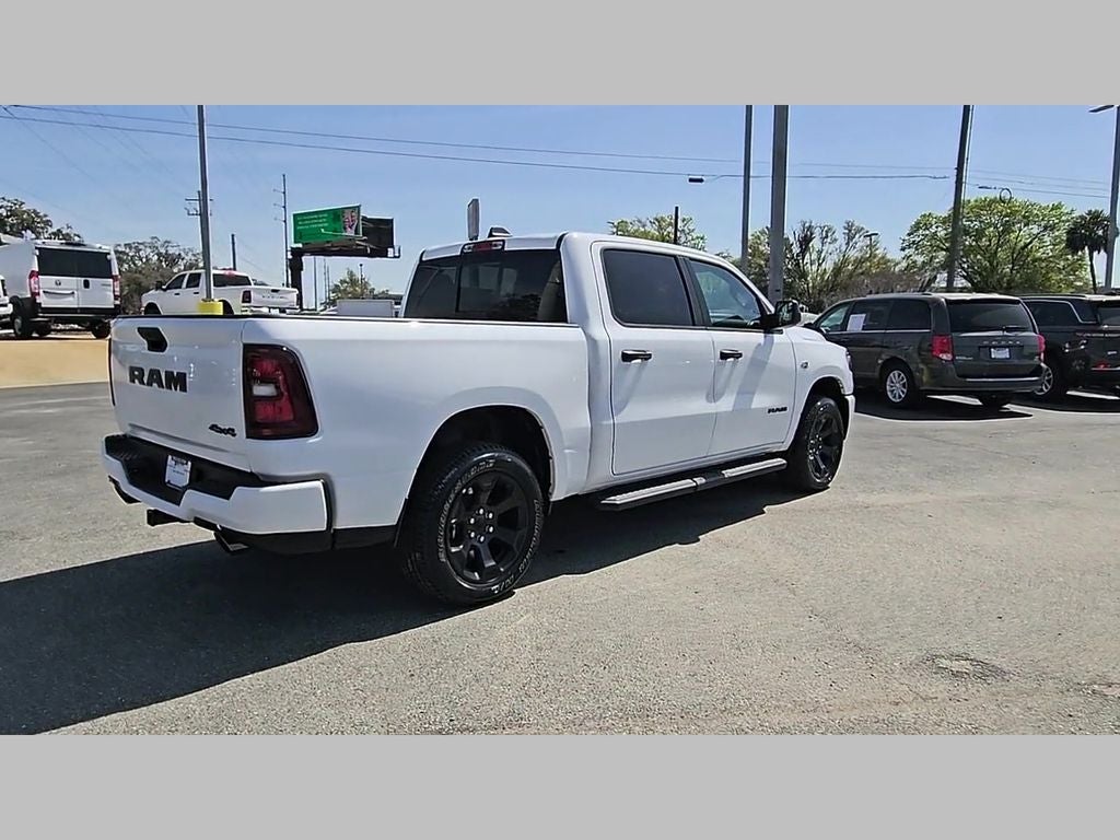 2026 RAM Ram 1500 RAM 1500 EXPRESS CREW CAB 4X4 5'7' BOX