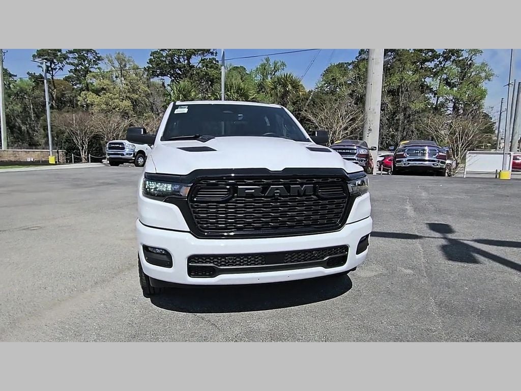2026 RAM Ram 1500 RAM 1500 EXPRESS CREW CAB 4X4 5'7' BOX
