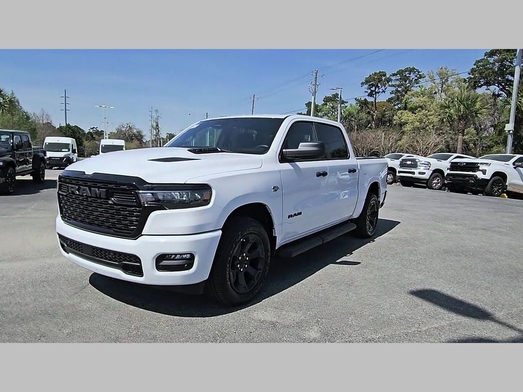 2026 RAM Ram 1500 RAM 1500 EXPRESS CREW CAB 4X4 5'7' BOX