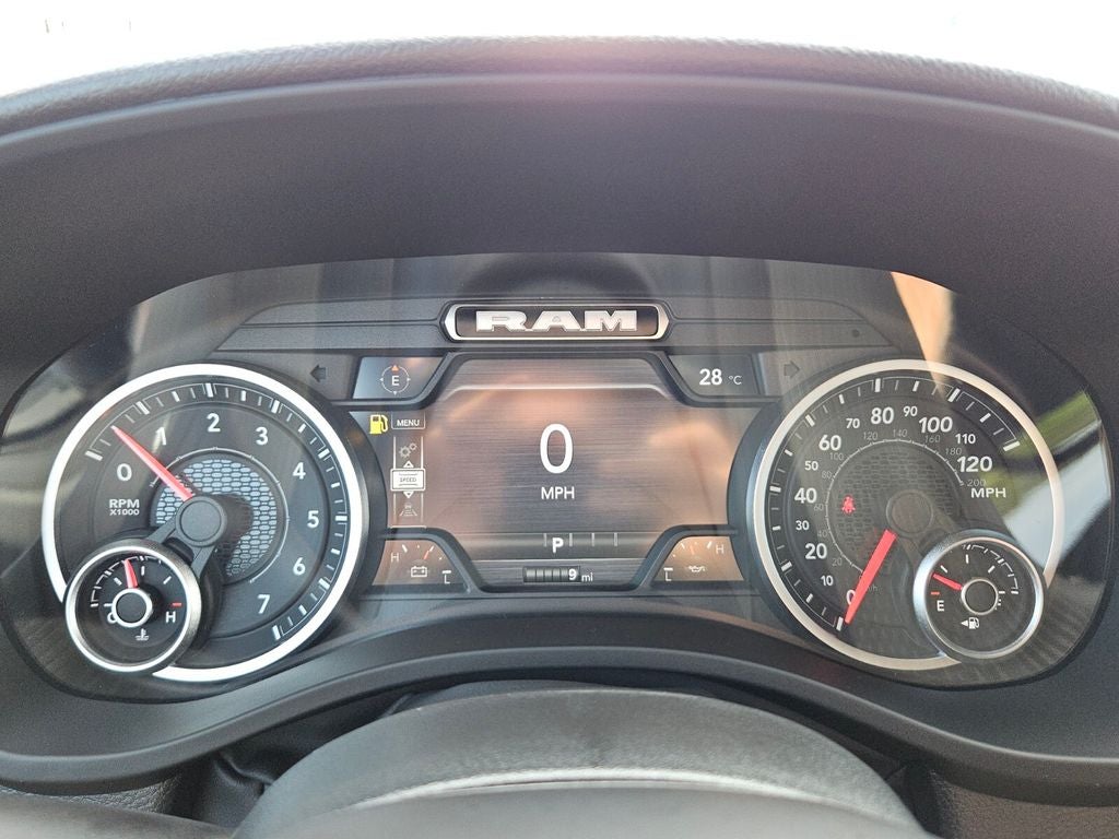 2026 RAM Ram 1500 RAM 1500 EXPRESS CREW CAB 4X4 5'7' BOX