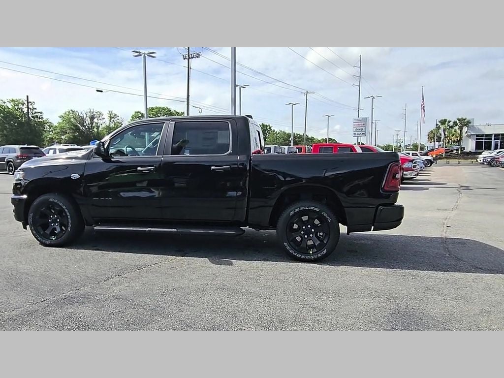 2026 RAM Ram 1500 RAM 1500 EXPRESS CREW CAB 4X4 5'7' BOX