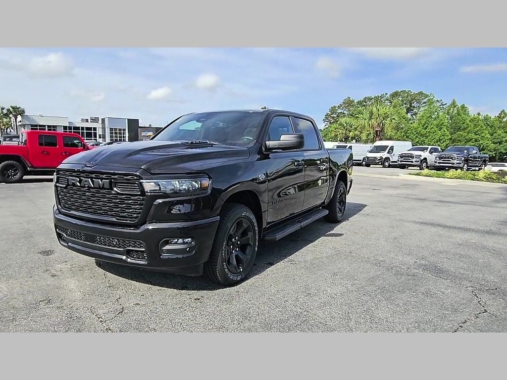 2026 RAM Ram 1500 RAM 1500 EXPRESS CREW CAB 4X4 5'7' BOX