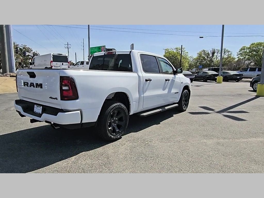 2026 RAM Ram 1500 RAM 1500 EXPRESS CREW CAB 4X4 5'7' BOX