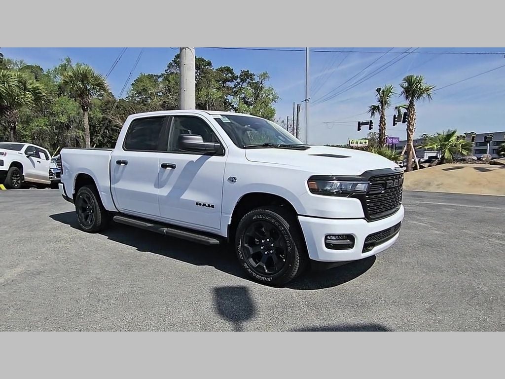 2026 RAM Ram 1500 RAM 1500 EXPRESS CREW CAB 4X4 5'7' BOX