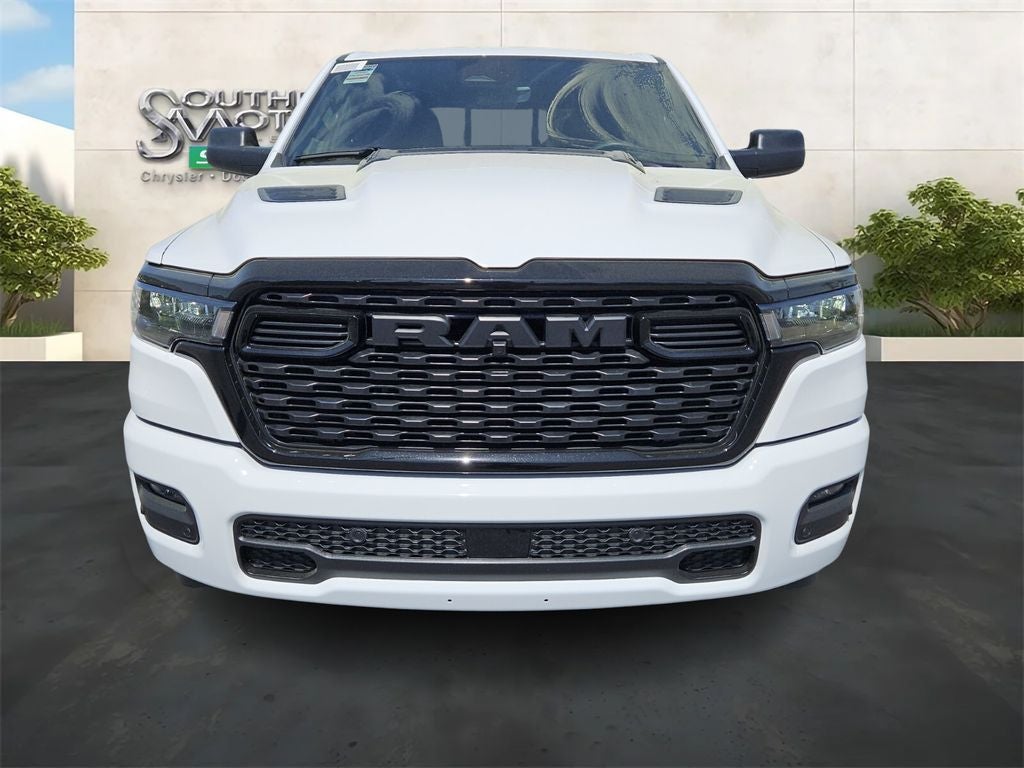 2026 RAM Ram 1500 RAM 1500 EXPRESS CREW CAB 4X4 5'7' BOX
