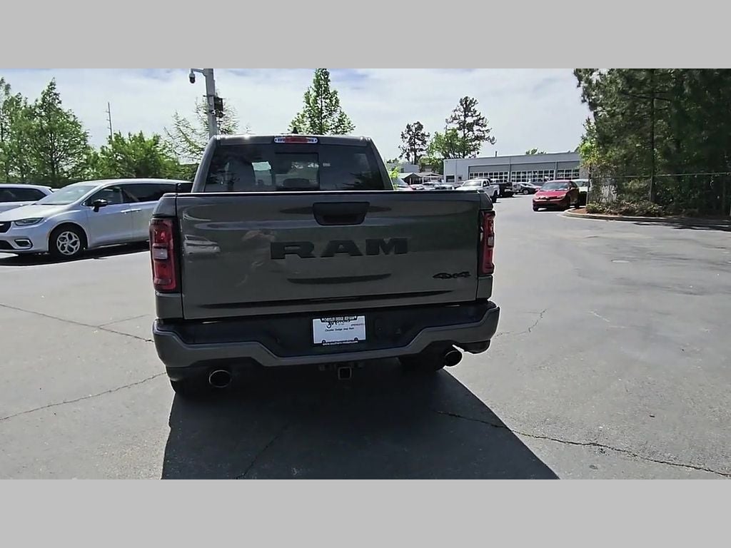 2026 RAM Ram 1500 RAM 1500 EXPRESS CREW CAB 4X4 5'7' BOX