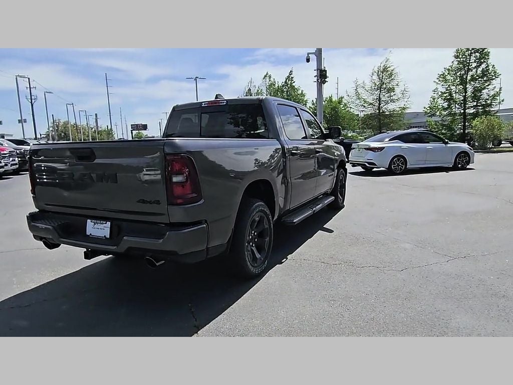 2026 RAM Ram 1500 RAM 1500 EXPRESS CREW CAB 4X4 5'7' BOX