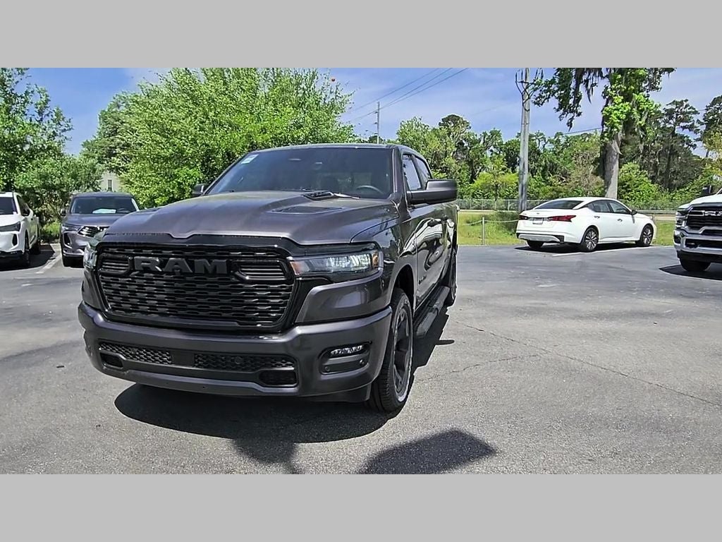 2026 RAM Ram 1500 RAM 1500 EXPRESS CREW CAB 4X4 5'7' BOX