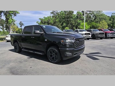 2026 RAM Ram 1500 RAM 1500 EXPRESS CREW CAB 4X4 5'7' BOX