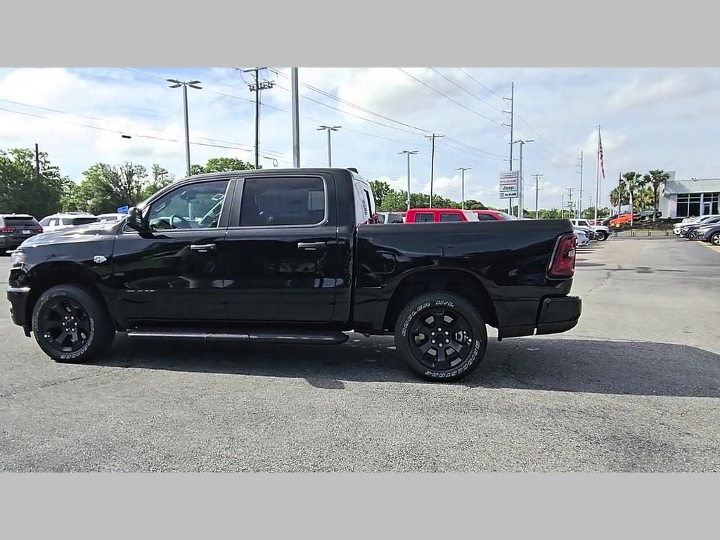 2026 RAM Ram 1500 RAM 1500 EXPRESS CREW CAB 4X4 5'7' BOX