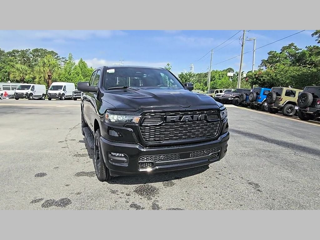 2026 RAM Ram 1500 RAM 1500 EXPRESS CREW CAB 4X4 5'7' BOX