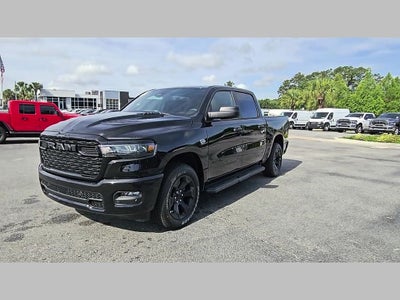 2026 RAM Ram 1500 RAM 1500 EXPRESS CREW CAB 4X4 5'7' BOX