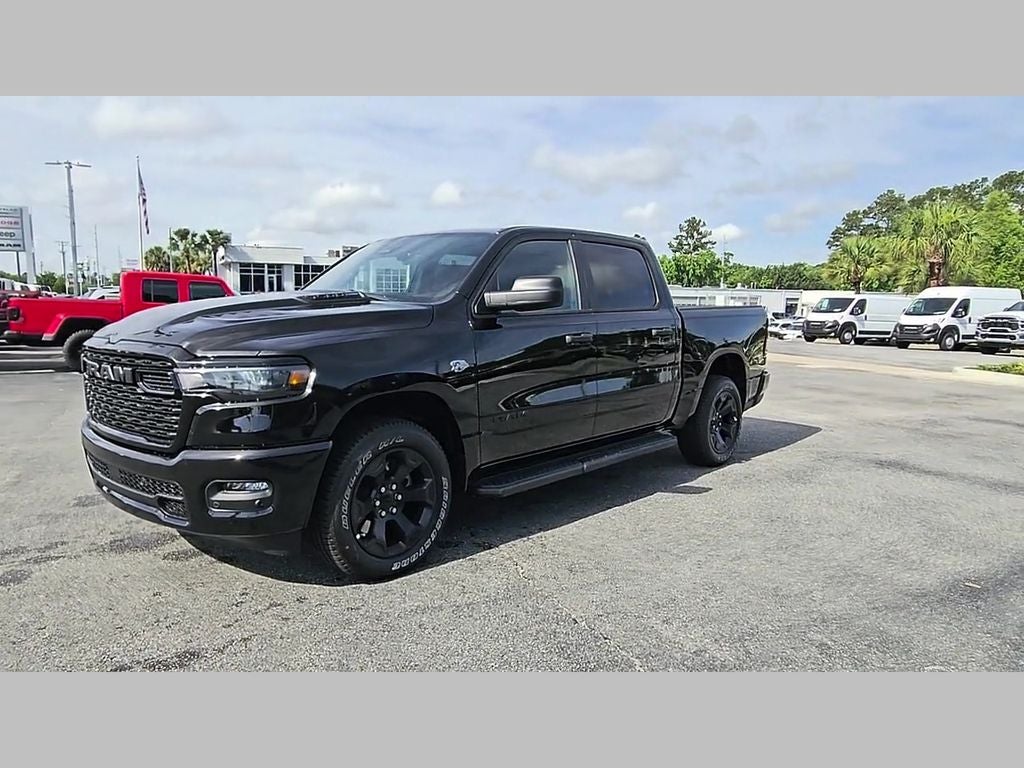 2026 RAM Ram 1500 RAM 1500 EXPRESS CREW CAB 4X4 5'7' BOX