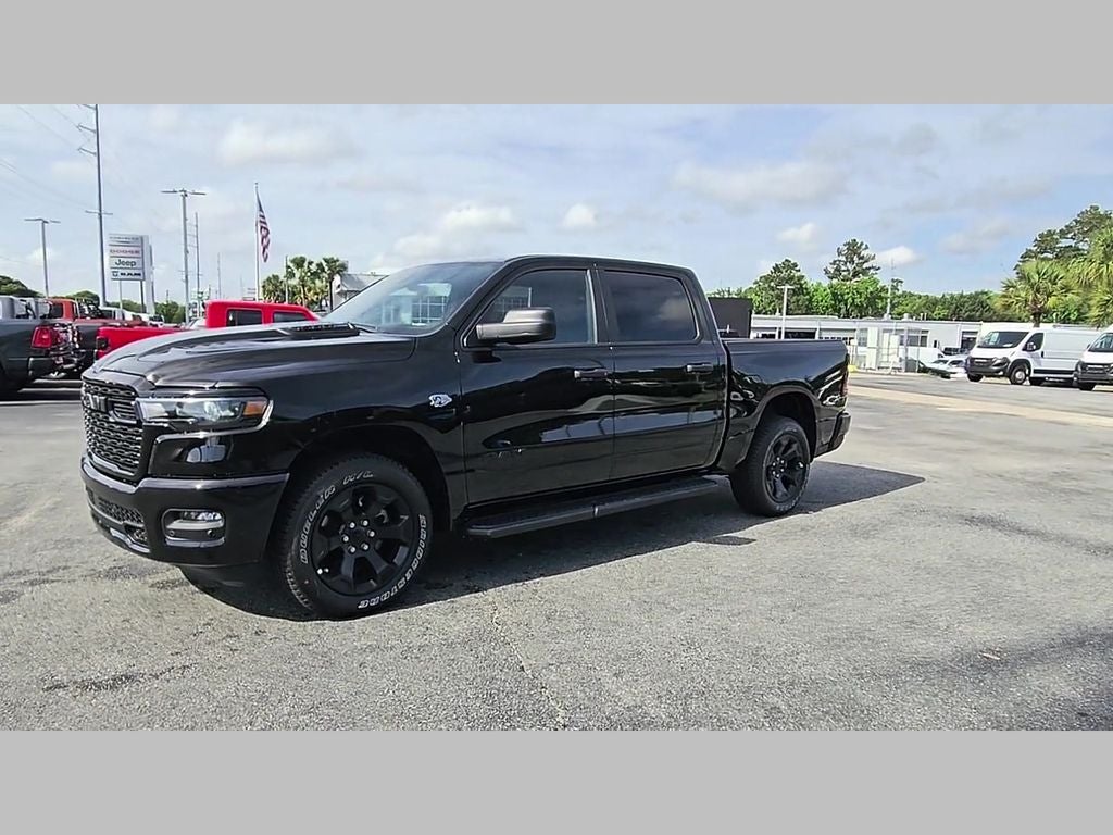 2026 RAM Ram 1500 RAM 1500 EXPRESS CREW CAB 4X4 5'7' BOX